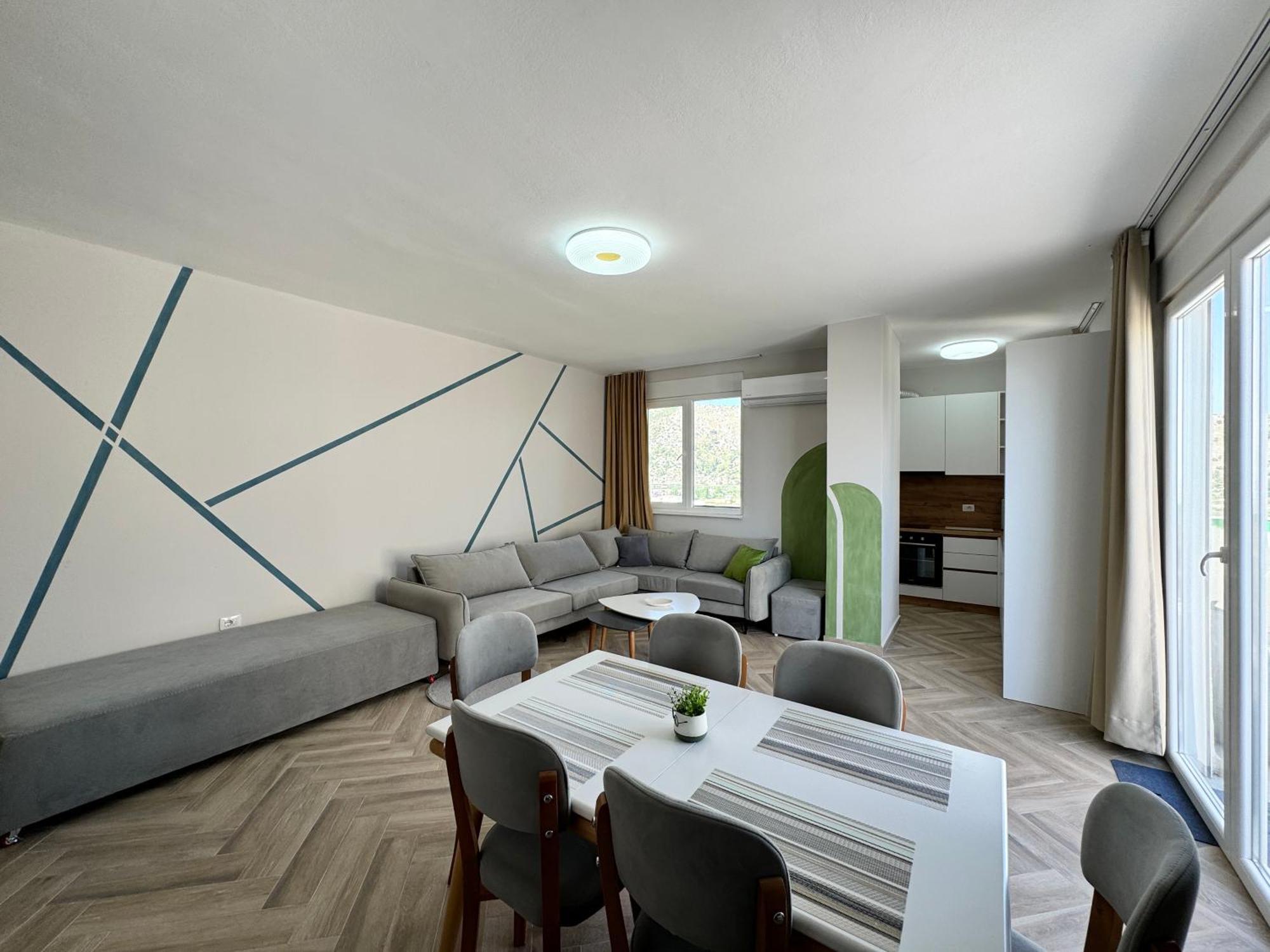 R Apartment Shëngjin