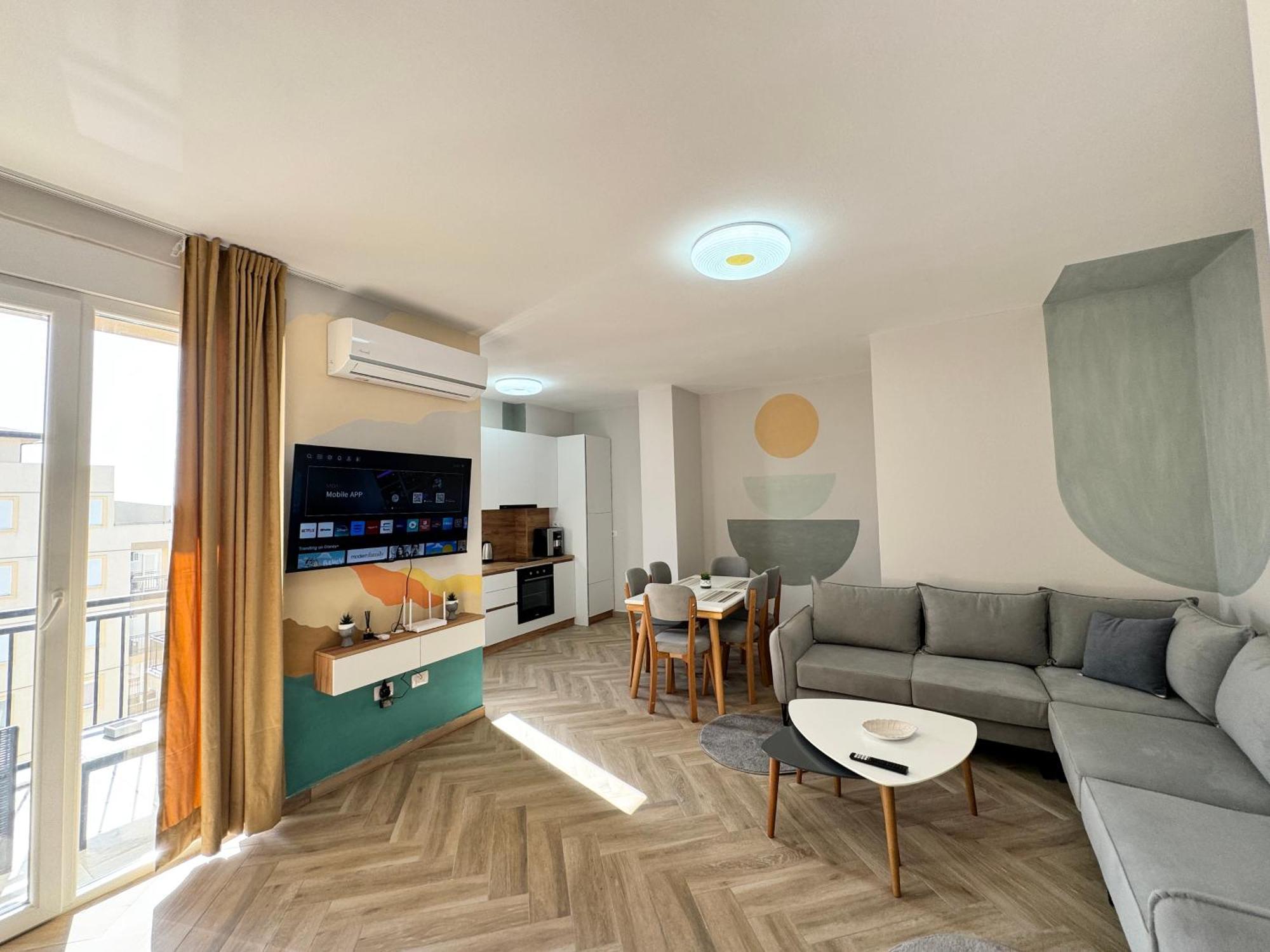 R Apartment *